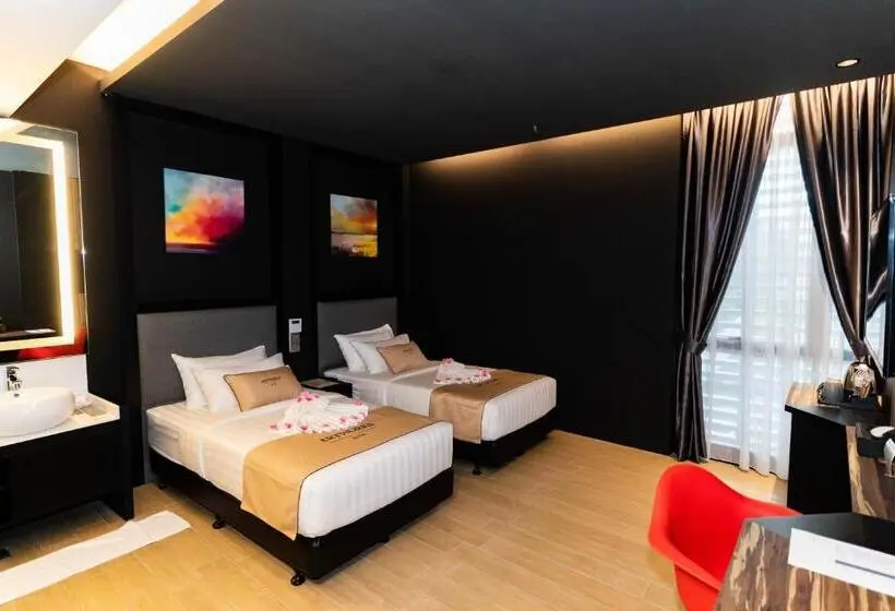 سوییت جونیور, Artworks Hotel Ipoh