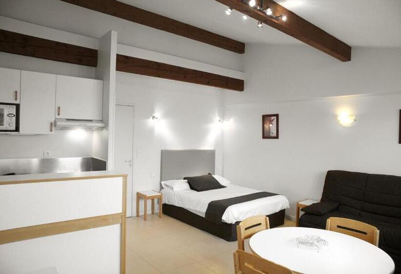 דירת חדר, Résidences Guerlin