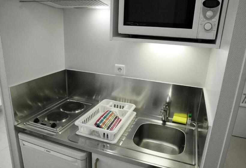 דירה בת חדר שינה 1 עם מרפסת, Résidences Guerlin