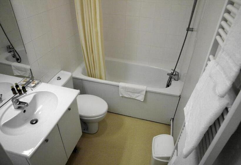 דירת חדר, Résidences Guerlin