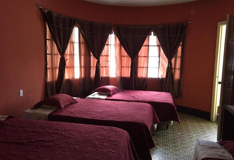 اتاق کلاسیک چهارنفره, Mayesstic