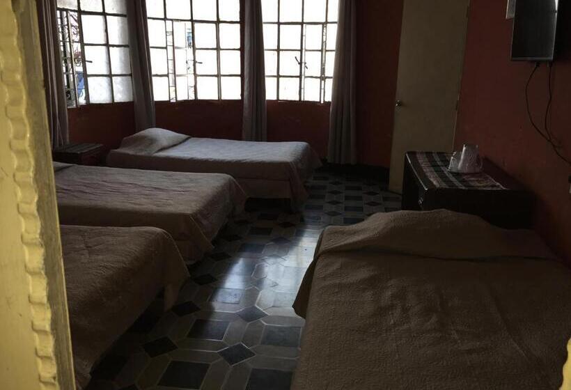 اتاق کلاسیک چهارنفره, Mayesstic