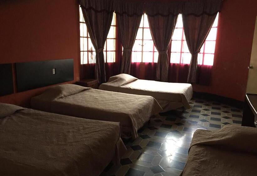 اتاق کلاسیک چهارنفره, Mayesstic