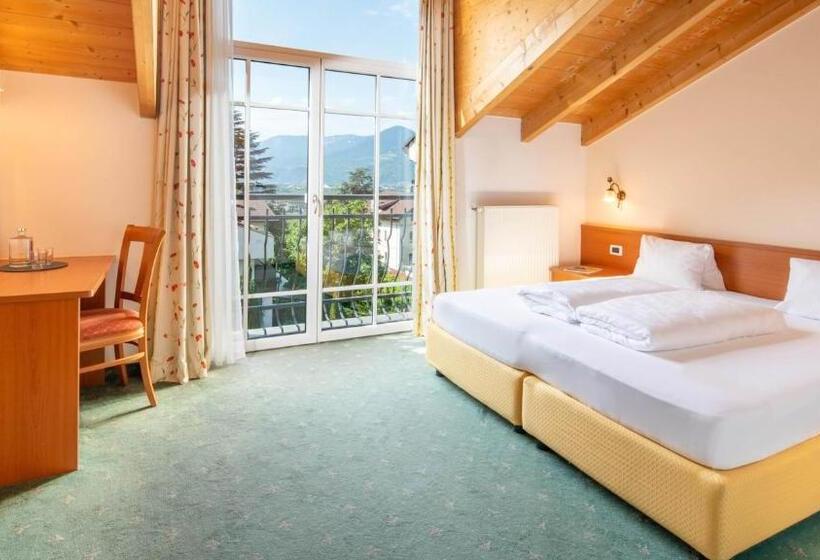 Номер Стандартный с Видом, Villa Laurus