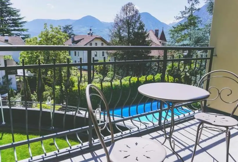 バルコニー付きスタンダードルーム, Villa Laurus