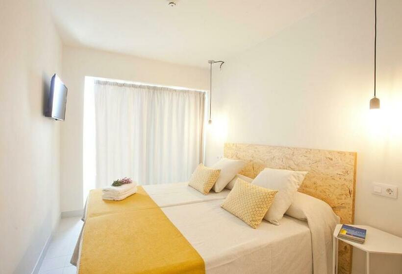 استودیو استاندارد با بالکن, Bj Cala Morlanda Estudios