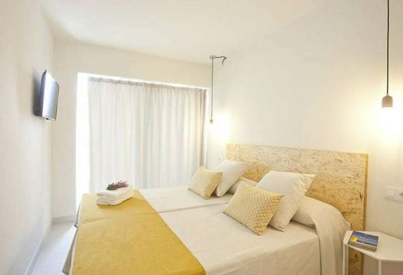 استودیو استاندارد با بالکن, Bj Cala Morlanda Estudios