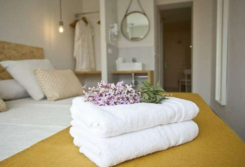 استودیو استاندارد با بالکن, Bj Cala Morlanda Estudios