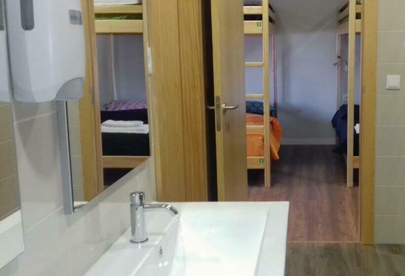 Кровать в Общей Комнате, Hostel Criativo Do Sabugueiro