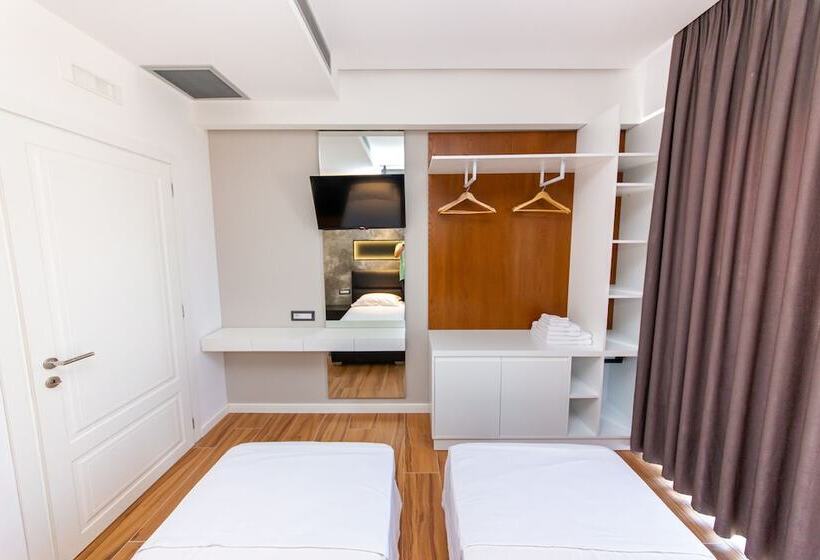 ファミリールーム, Inada Hotel Ksamil