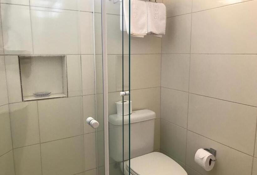 豪华套房, Stefano