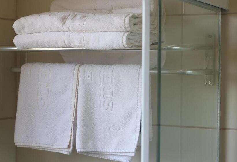 豪华套房, Stefano