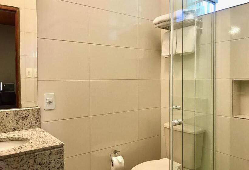 豪华套房, Stefano