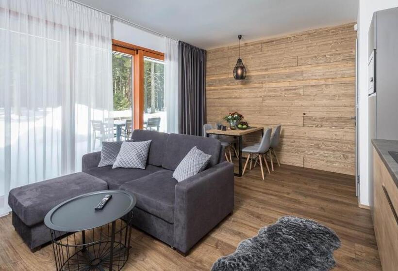 침실 1개 테라스 아파트, Královka