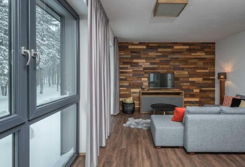 침실 2개 아파트, Královka