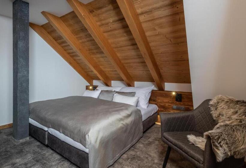 스탠다드 룸, Královka