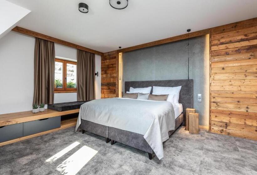 스탠다드 룸, Královka