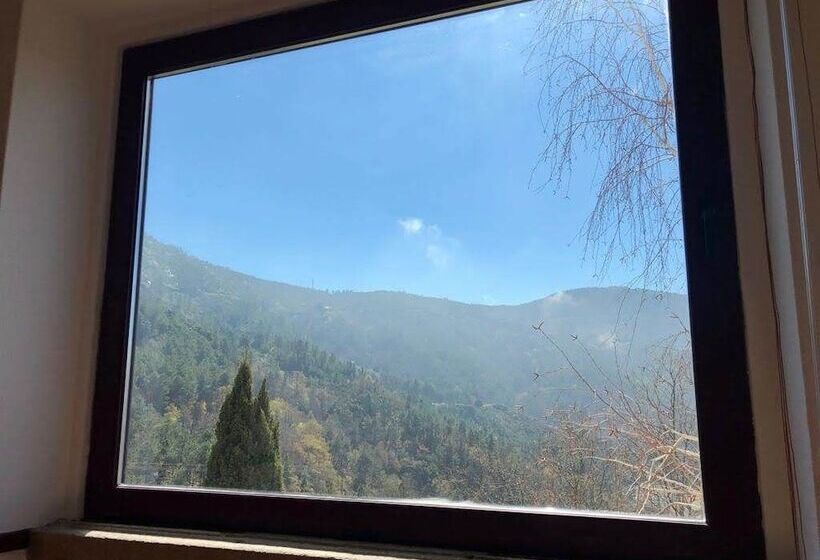 マウンテンビューファミリールーム, Loriga Feel Nature  Hostel