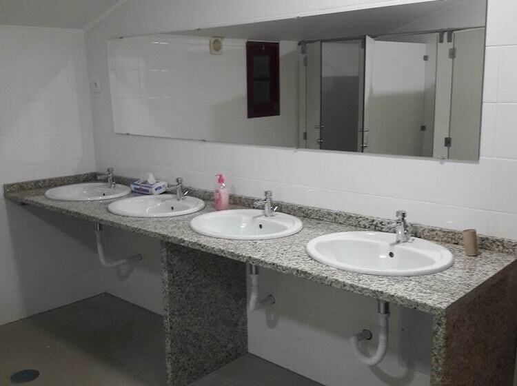 ルームシェアのワンベッド, Loriga Feel Nature  Hostel