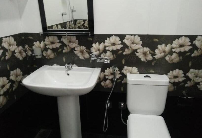 スタンダードルーム, Lake Front Yala Safari