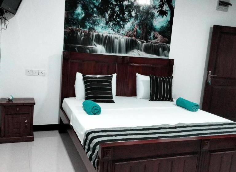 Номер Deluxe, Lake Front Yala Safari