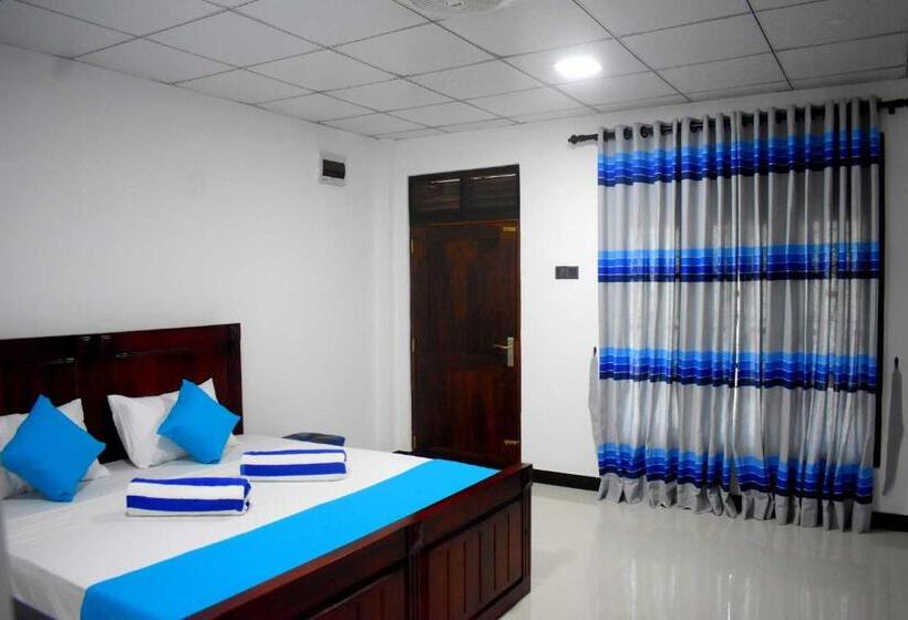 Номер Deluxe, Lake Front Yala Safari