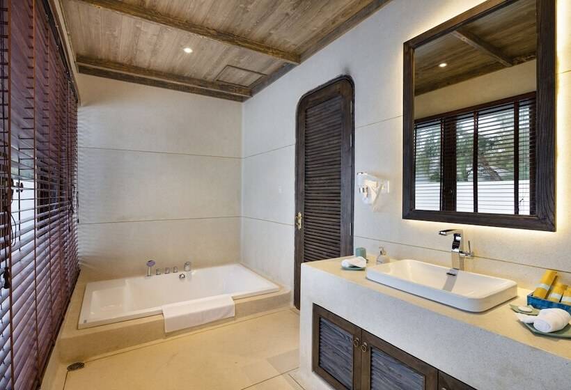 ویلای 1 خوابه با چشم‌انداز باغ, Stelia Beach Resort