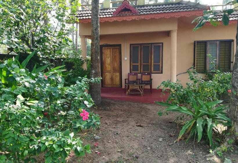 اتاق استاندارد با چشم‌انداز دریا, Sukriti Beach Resort