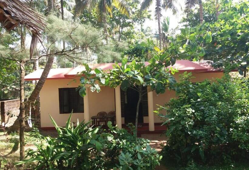 اتاق استاندارد با چشم‌انداز باغ, Sukriti Beach Resort