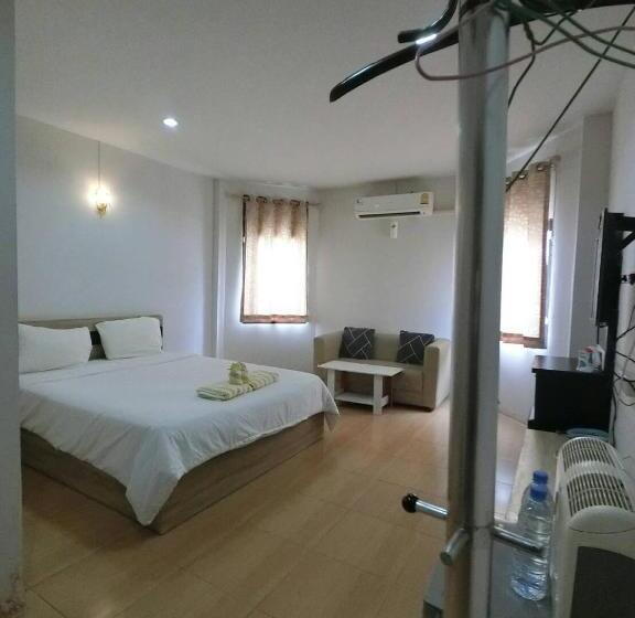 Номер Economy, Alongkorn Hotel By Sb