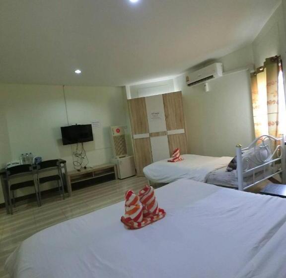 Трехместный Номер Классика, Alongkorn Hotel By Sb