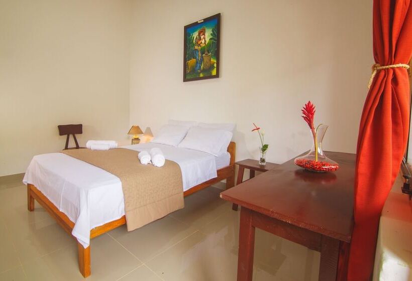 اتاق استاندارد سه نفره, Country Club Eco Casajardin