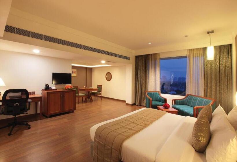 اتاق رویال, Monsoon Empress Kochi