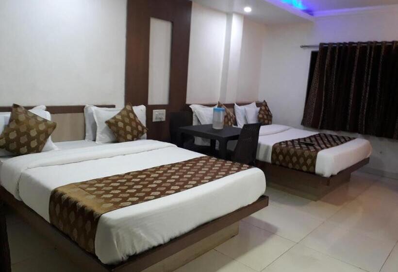 غرفة عائلية, Sunrise