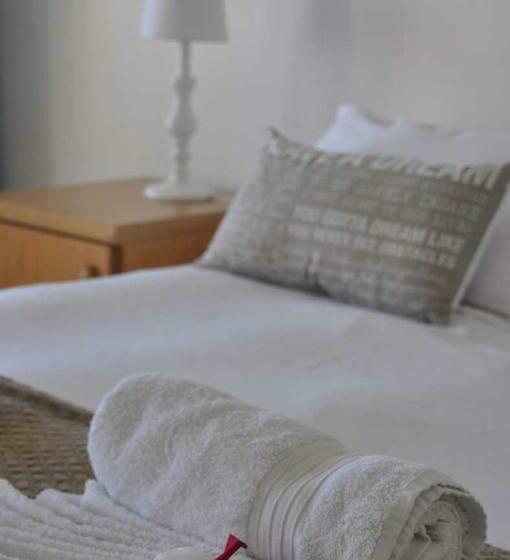 اتاق استاندارد با بالکن و چشمانداز دریا, Kairos Cottage B&b