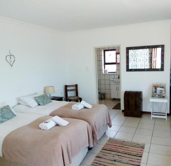 Triple Room Sea View, Kairos Cottage B&b