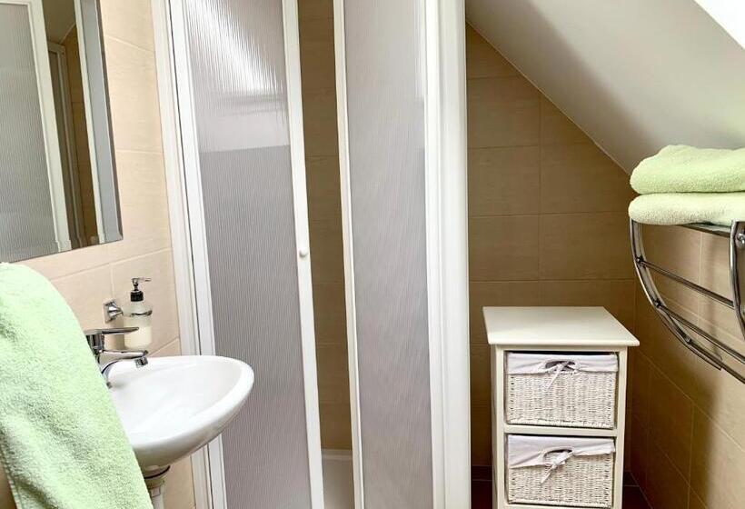 اتاق استاندارد, Levendula Vendégház