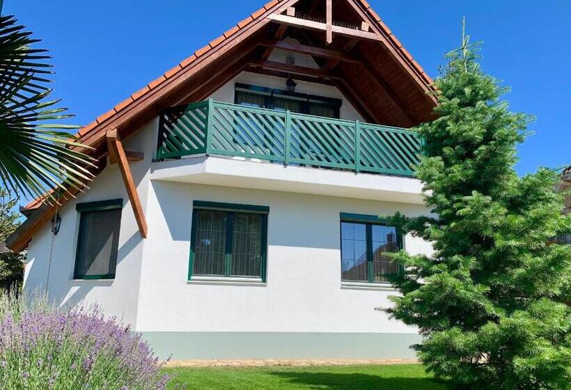 اتاق استاندارد, Levendula Vendégház