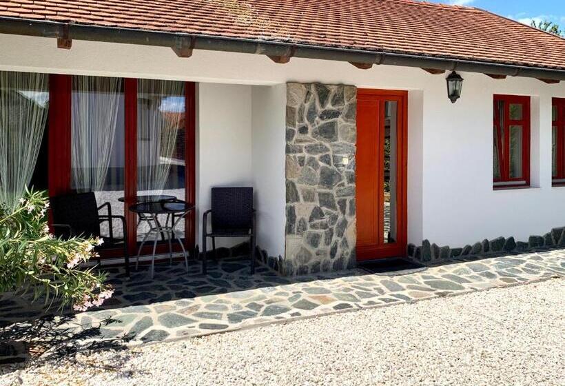 آپارتمان 1 خوابه, Levendula Vendégház