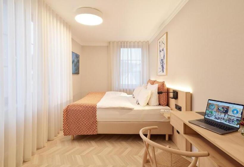 Номер Стандарт, Erasmus Smart   Design B&b