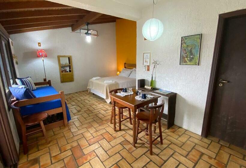 Standard studio with lake view, Pousada Villa São Pedro