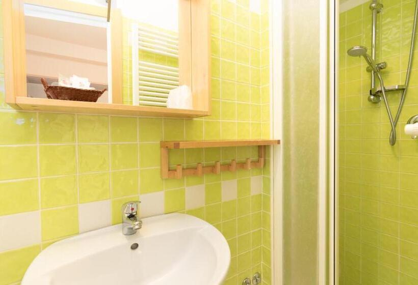 标准间, Arlecchino Riccione