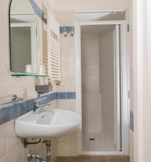 高级大房间, Arlecchino Riccione