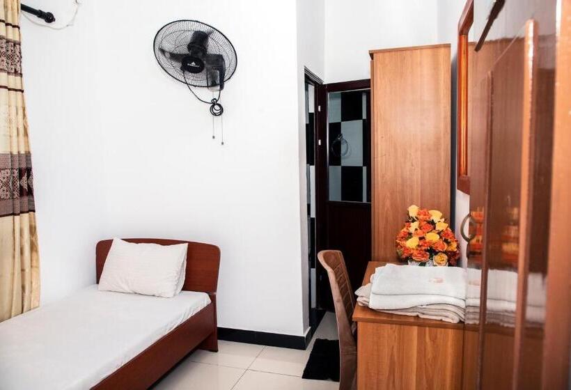 اتاق استاندارد یک نفره, Golden Star Guest House