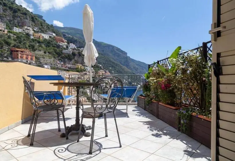 オーシャンビューデラックスルームバルコニー付き, Hotiday Positano Sea View