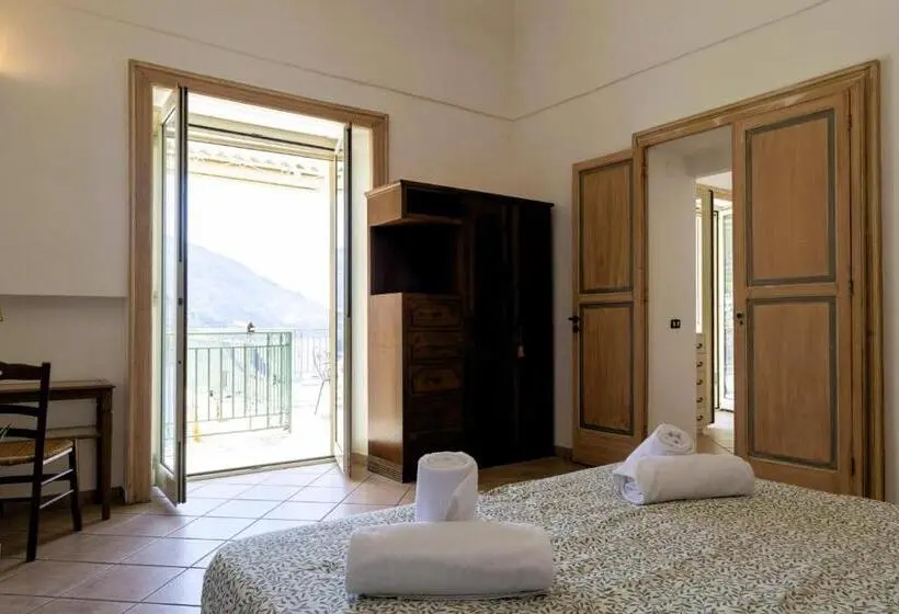 オーシャンビューデラックスルームバルコニー付き, Hotiday Positano Sea View