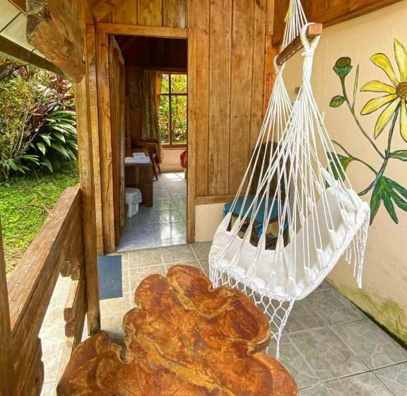 スタンダードルーム, Hostería Los Cedros De Mindo