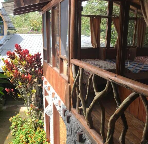 マウンテンビューファミリールーム, Hostería Los Cedros De Mindo