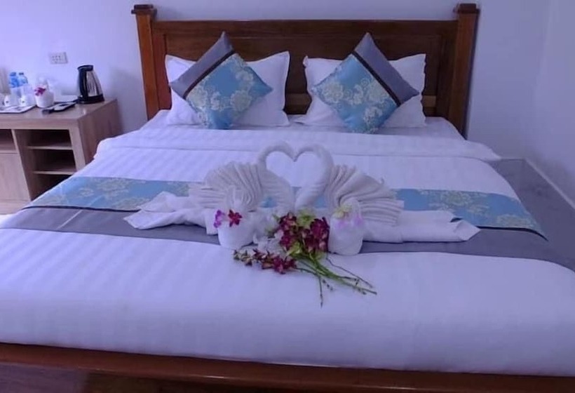 Номер Стандарт, Nutty Phoy