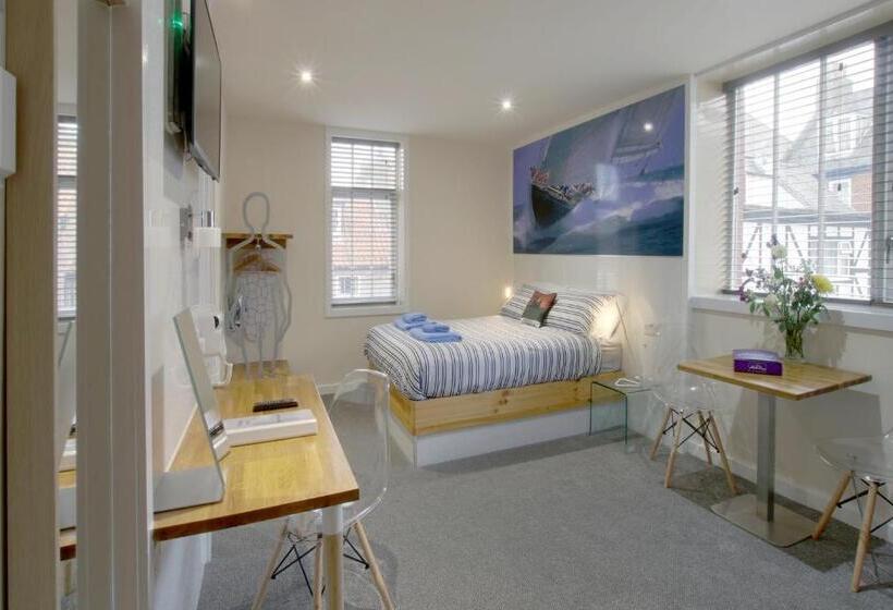 디럭스 룸, Silver Street Suites